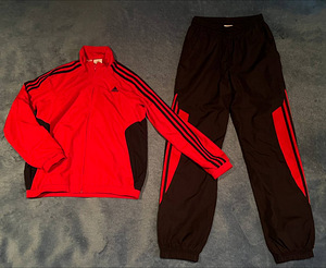 Спортивный костюм Adidas (1 фото из 6)