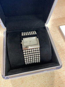 DKNY Women's NY4661 Crystal Accented naiste käekell (1 foto / 1)