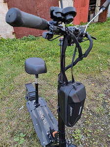 Электросамокат Ultron 2-Drive T11- PRO (1 фото из 7)