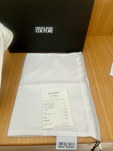 Versace tossud (4 foto / 6)