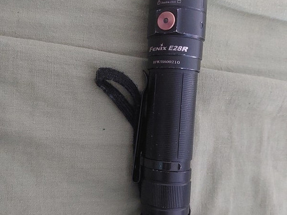 Фонарь Fenix E28R V2.0