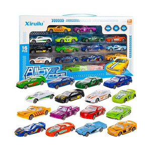 Игрушки, цены варьируются (9 фото из 10)