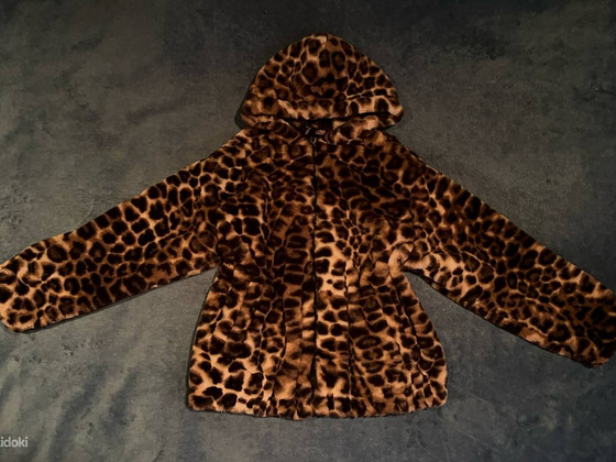 Leopardimustriline jakk/kampsun/kunstkarvane kasukas (?) H&M