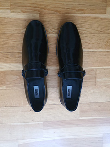 Moschino jalatsid meestele (2 foto / 2)
