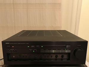 Yamaha A-1000 (2 фото из 7)