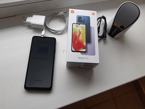 REDMI 12c 4ram 128GB Графитовый серый + колонка (1 фото из 4)