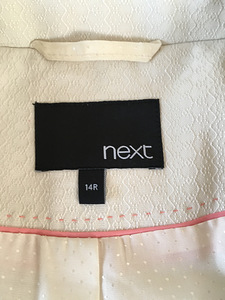 Женский костюм Next. (6 фото из 7)
