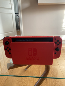 Nintendo Switch Super Mario Edition 64 ГБ (2 фото из 7)