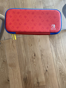 Nintendo Switch Super Mario Edition 64 ГБ (7 фото из 7)