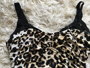 GUESS by Marciano kleit, suurus M (1 foto / 6)