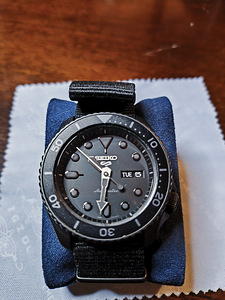 Seiko 5sport (2 фото из 2)