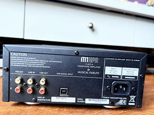 Müüa A-klassi kõrvaklapivõimendi Musical Fidelity M1 HPA (2 foto / 3)