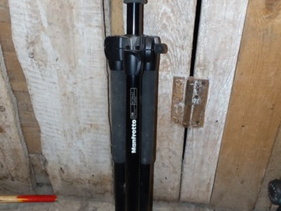 Штатив Manfrotto MT294A3 + 3-осевая голова Manfrotto 804RC2