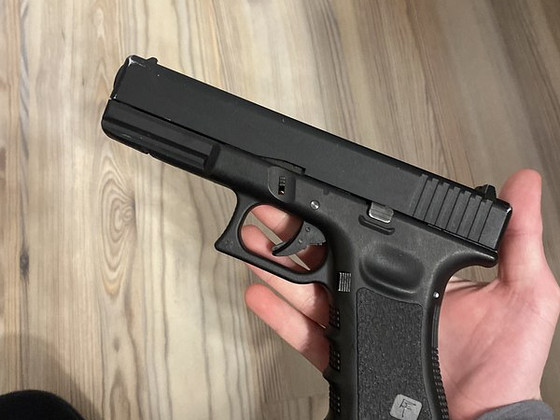 Продам glock 17 airsoft