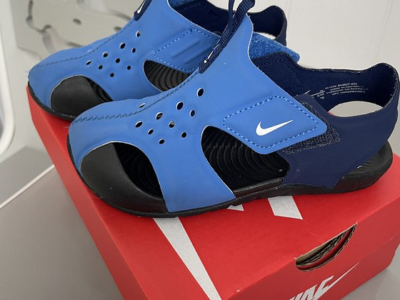 Nike sandaalid s.27