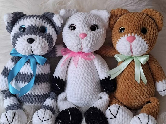 Вязаный крючком кот