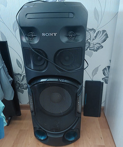 Sony bluetooth MHC-v42D (1 foto / 2)