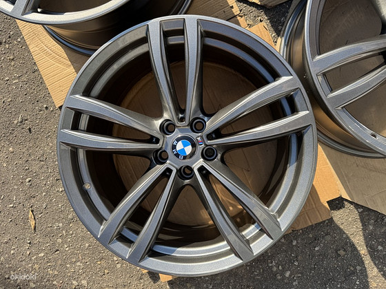 19" BMW style 647M erilaiad originaalveljed 5x112