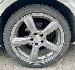 Mercedes R18 veljed koos rehvide ja anduritega (Original) (3 foto / 10)