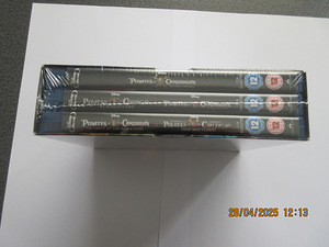 PIRATES OF THE CARIBBEAN коллекция из 5 фильмов [5 x Blu-ray] (3 фото из 4)