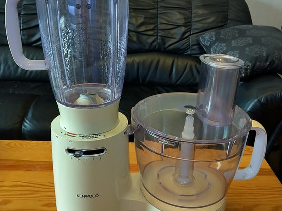 Кухонный комбайн Kenwood FP530
