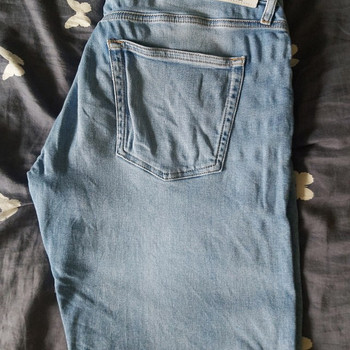 Продаю джинсы Calvin Klein размер 34/34
