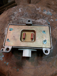 Müüa releeregulaator RR-350 (1 foto / 2)