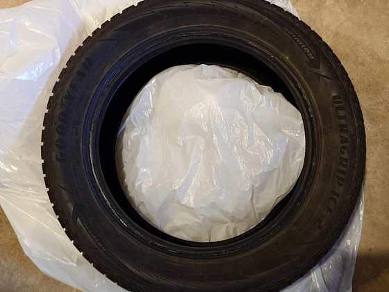 Goodyear Ultragrip Ice 2