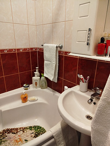 Продам квартиру (1 фото из 7)