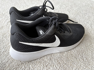 Nike 44 (1 фото из 3)