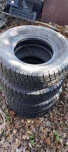 Naastrehvid 235/75r15 109T (2 foto / 2)