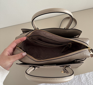 Kott Michael Kors (3 foto / 4)
