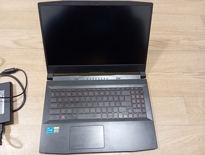 Msi gf66 katana 11ue 15.6 fhd 144hz ips RAM16gb RTX 3060 (4 foto / 9)