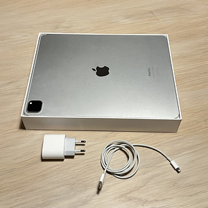 Apple iPad Pro 12.9 M2 6th gen 256gb 8gb ram (2 foto / 4)