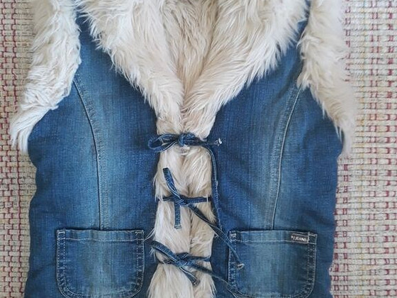 Жилет J. Jeans с подкладкой из овчины для 7-8 лет