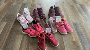 Jalatsid suurus 31-36 (7 paari) Nike, Viking, Adidas (1 foto / 8)