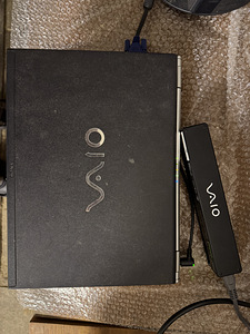 SONY VAIO (2 фото из 3)