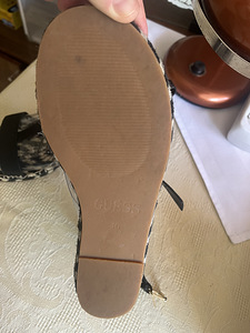 Guess sandaalid (5 foto / 6)