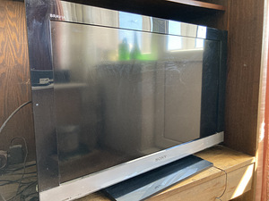 Sony bravia 2010 (2 фото из 7)