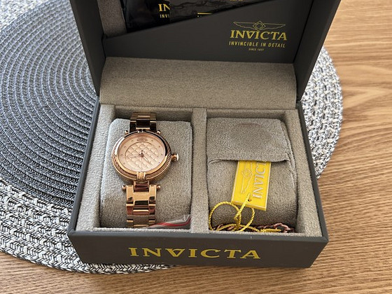 Invicta Bolt 28933