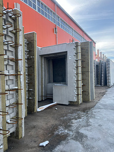 Töötajaid on vaja (1 foto / 2)