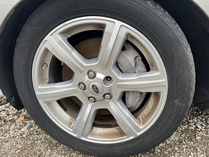 Land Rover Range Rover veljed R20 koos lamellrehvidega. (3 foto / 5)