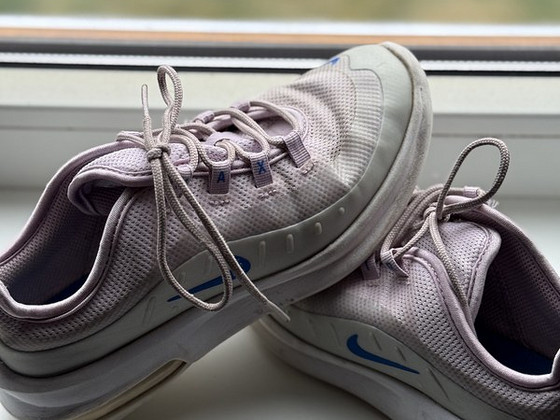 Кроссовки Nike Air, размер 34, в хорошем состоянии