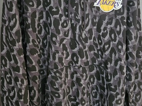 Lakers S meeste pusa.