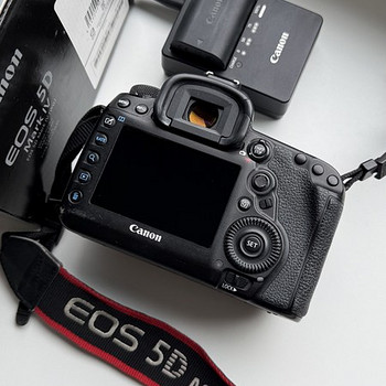 Canon 5d mark lV