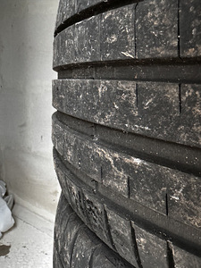Продаю шину Michelin (2 фото из 3)