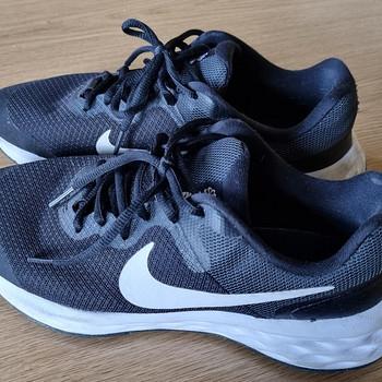 Кроссовки Nike