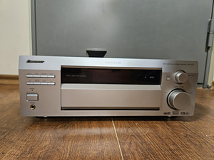 Pioneer VSX-D712 Audio Video Multi Channel Receiver (1 foto / 4)