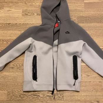 Nike tech fleece