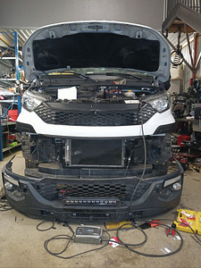 Kogenud automehaanik (2 foto / 5)